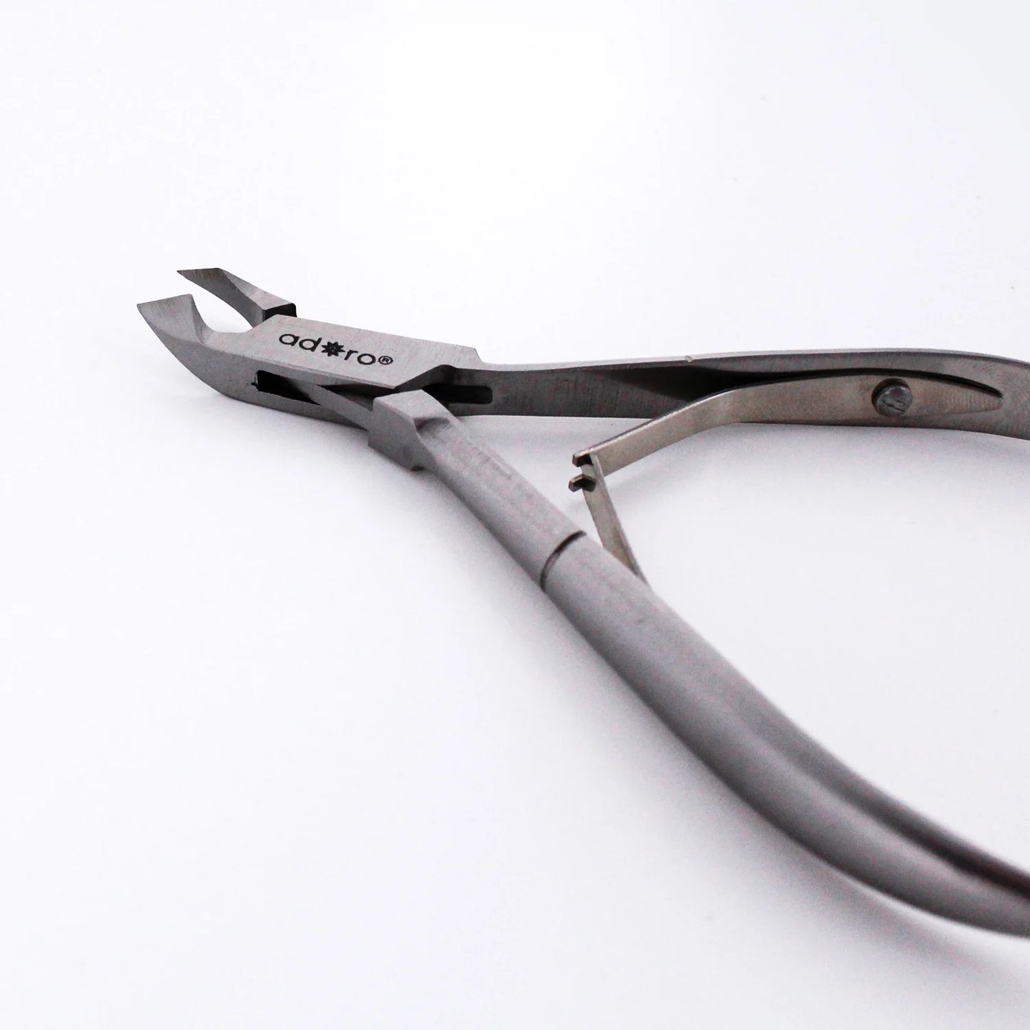 30328 Adoro Stainless Steel 1/2 Jaw Cuticle Nipper (3PCS)