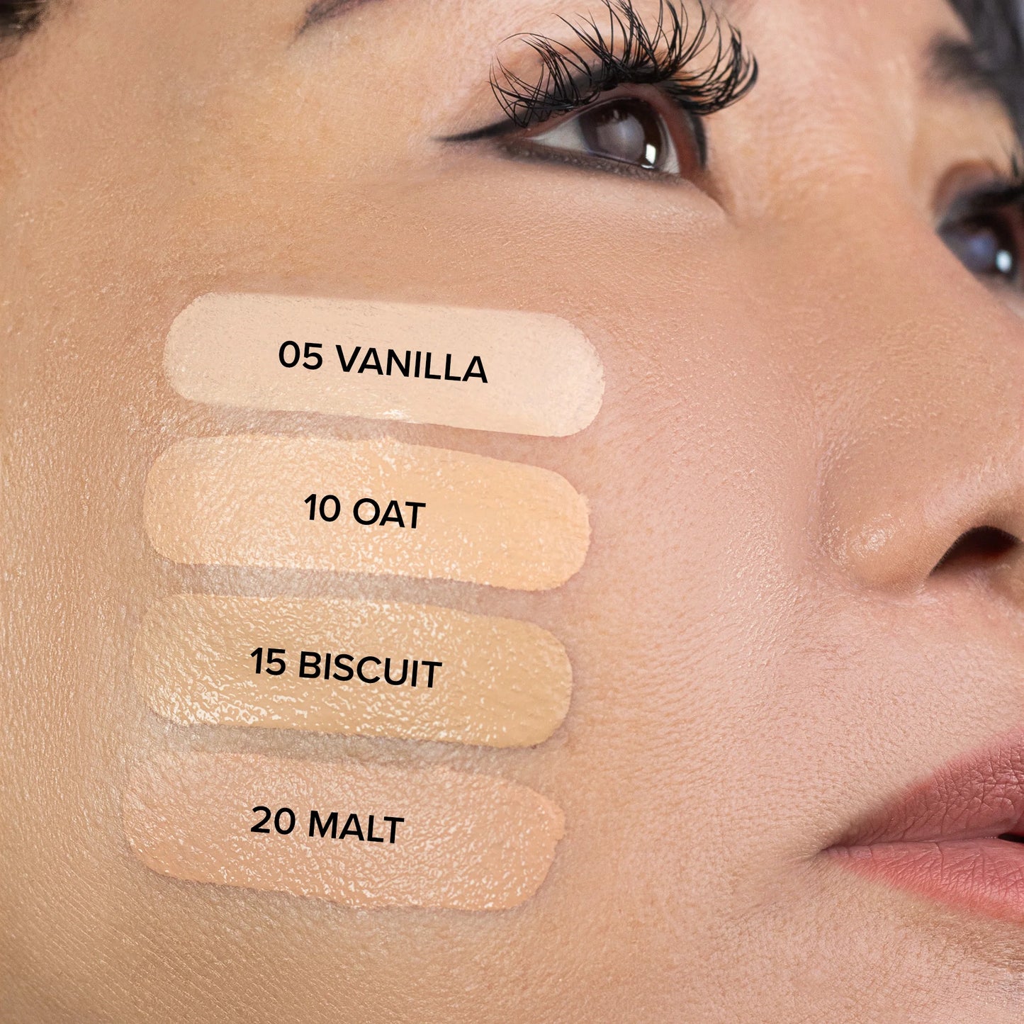 870LSF Italia Deluxe Soft Matte Foundation Display