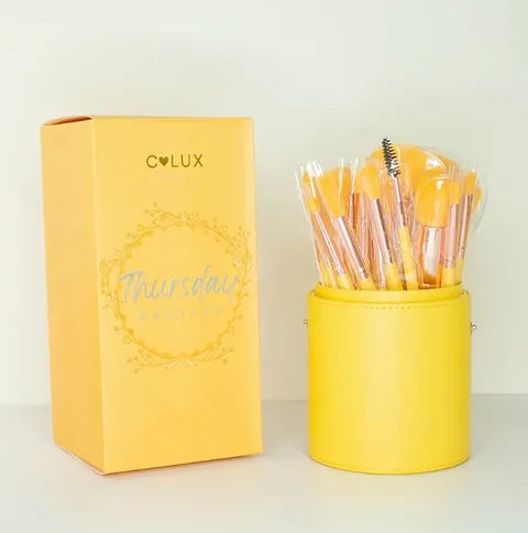 CLUX-  Thursday Brush 24PC Set