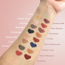 Load image into Gallery viewer, #2016-2 Italia Deluxe Role Play 16 Color Eyeshadow Palette
